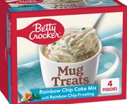 Betty Crocker Mug Treats Rainbow Chip Cake Mix – Fun & Colourful Dessert (354 g Box)
