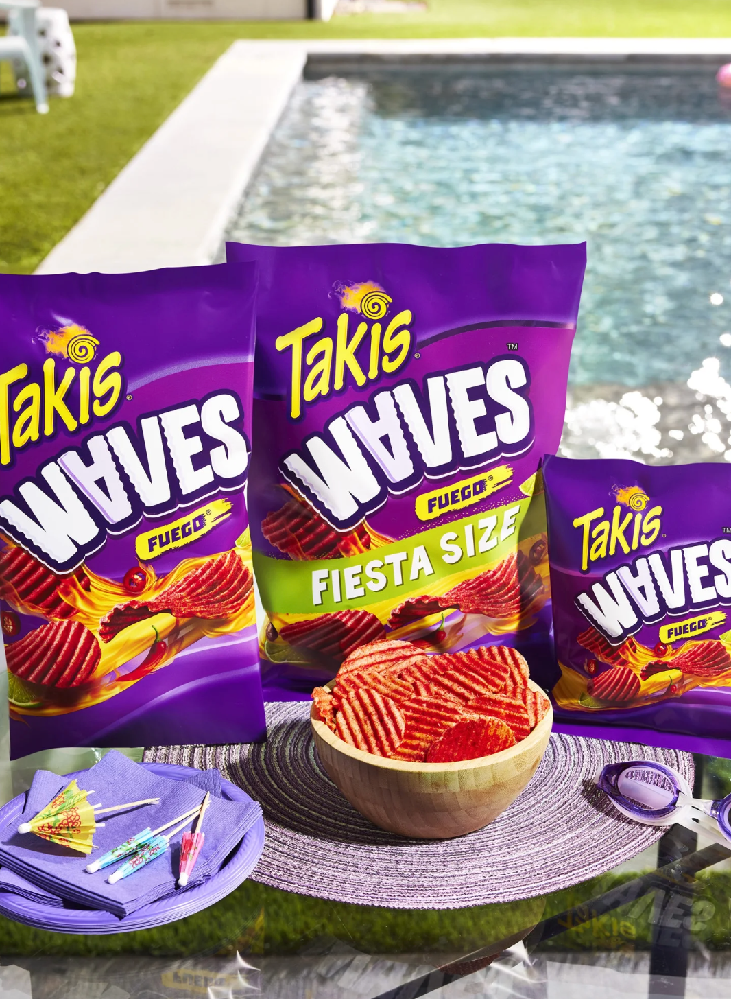 Takis Fuego Waves – Hot Chilli Pepper Lime Wavy Potato Chips (227 g Sharing Bag)