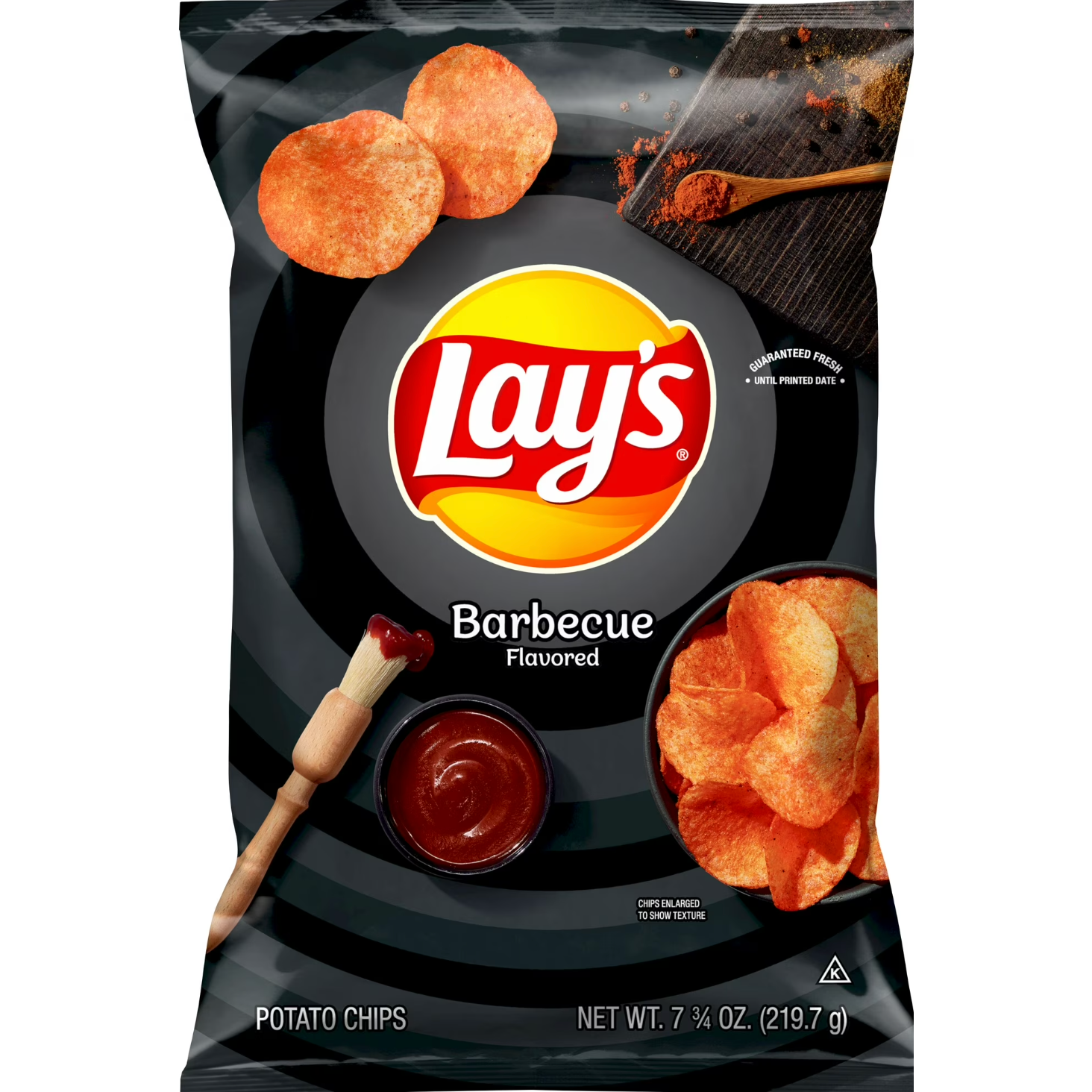 Black Lay’s Barbecue Crisps – Smoky, Savoury Seriously Addictive (220 g Bag)